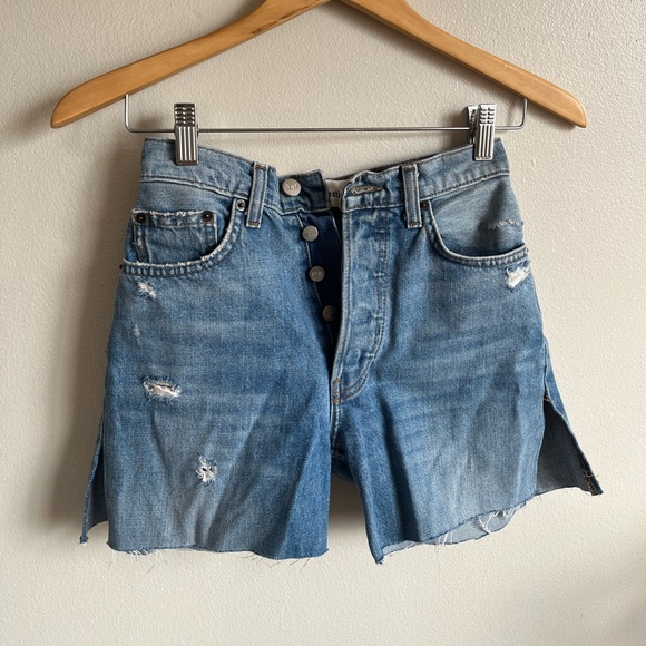 Reformation Shorts - Picture 2 of 5